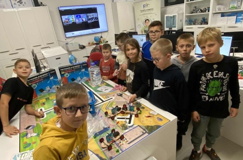 Vrbovec - vrbovec.org - Nadolazeće aktivnosti u prosincu 2025. u sklopu EU STEM projekta „P.I.R. – Promatraj, istražuj, rasti“