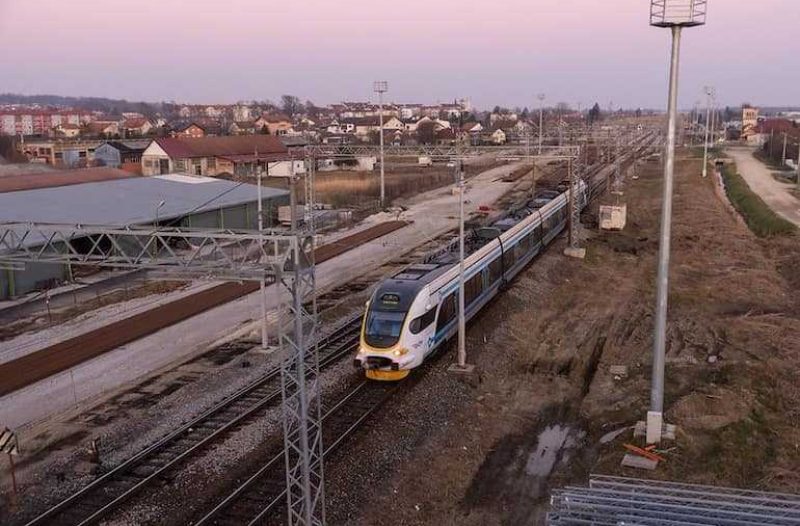 Vrbovec - vrbovec.org - Umjesto vlaka od 5. do 7. prosinca između kolodvora Sesvete i Dugo Selo vozit će kružni autobusi